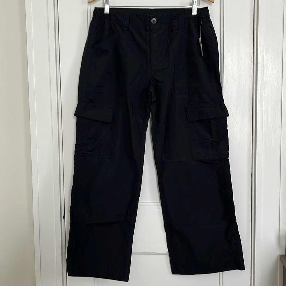 Old Navy women’s mid rise wide leg cargo pants